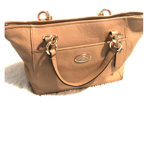 Handbags - Beautiful Soft Leather Coach Handbag
